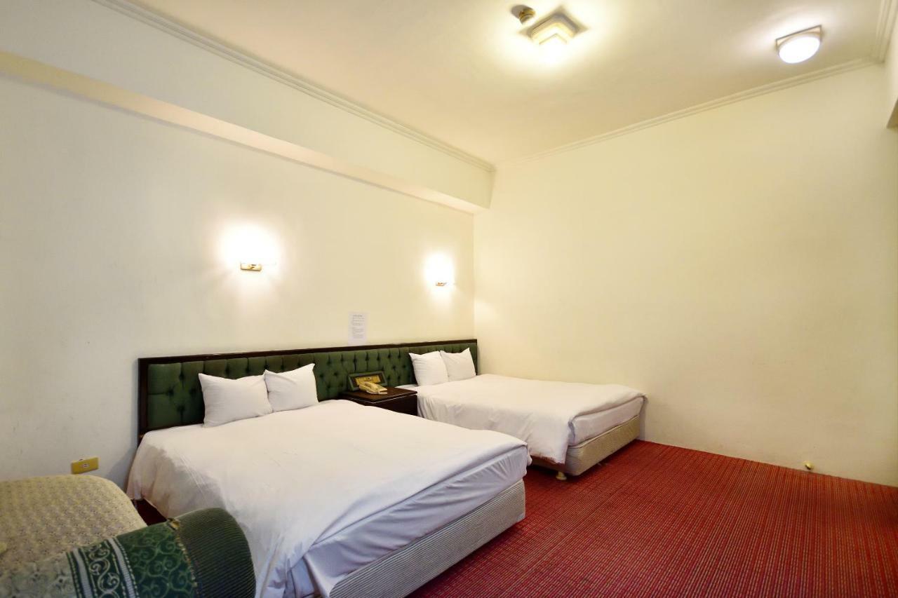 Yuanshin Hotel T'ai-tung Esterno foto
