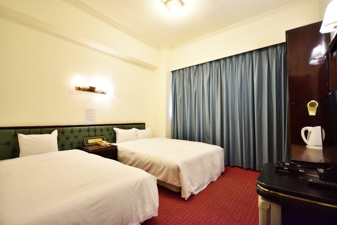 Yuanshin Hotel T'ai-tung Esterno foto
