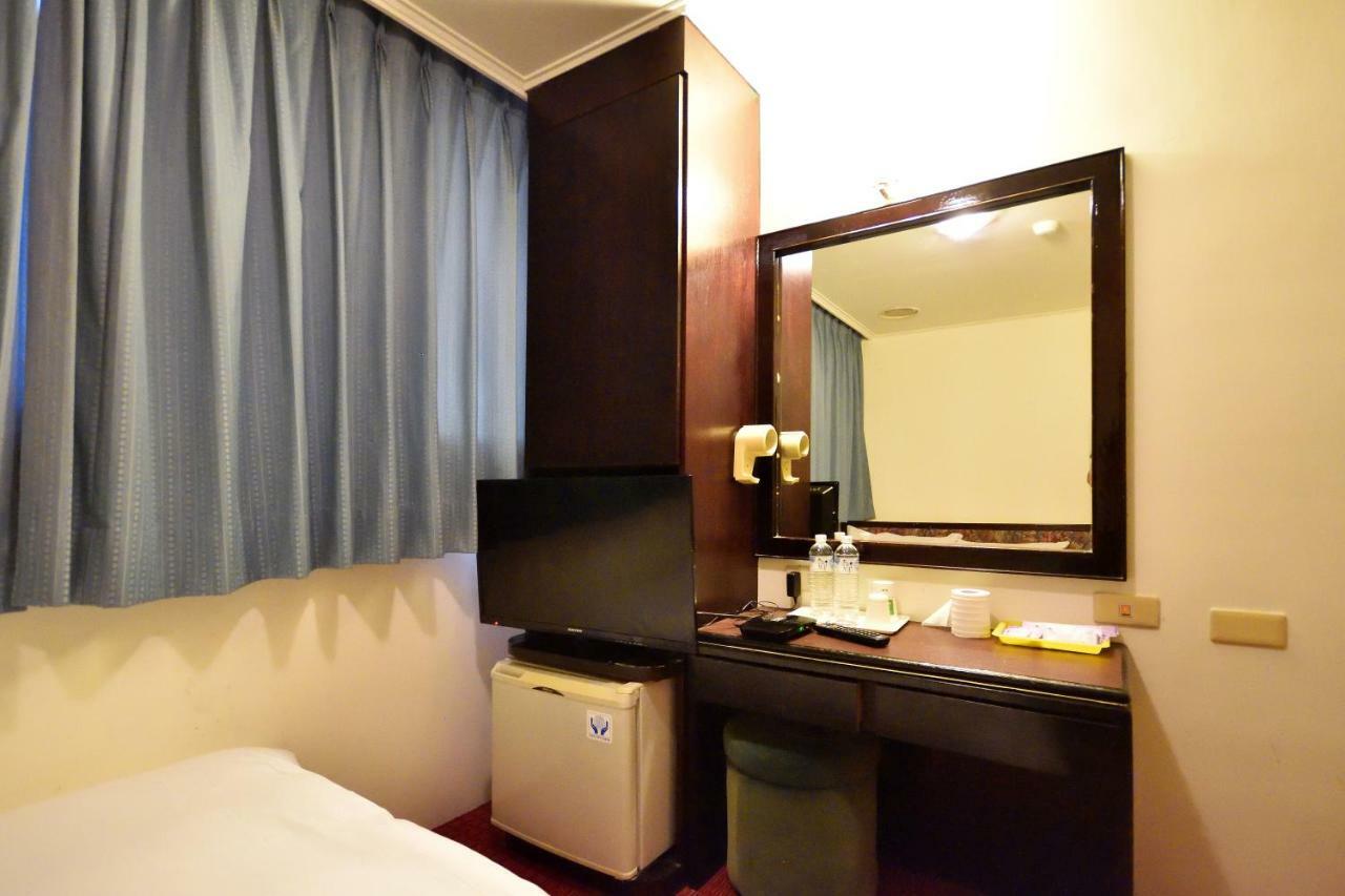 Yuanshin Hotel T'ai-tung Esterno foto